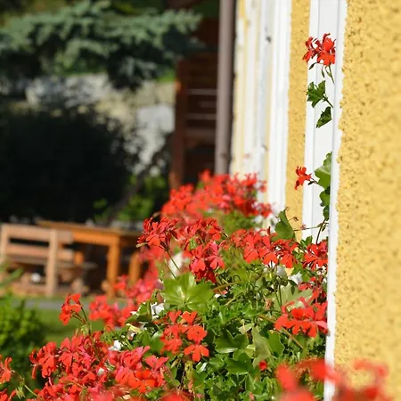 Casa de hóspedes Lindenhof- Fam. Forstmayr