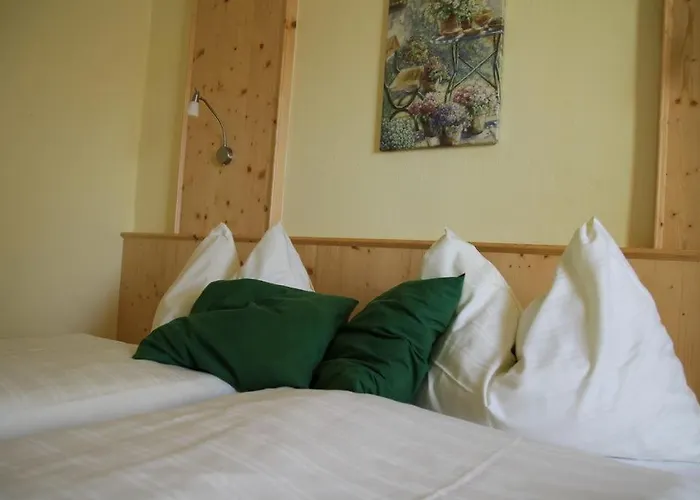 ゲストハウス Lindenhof- Fam. Forstmayr